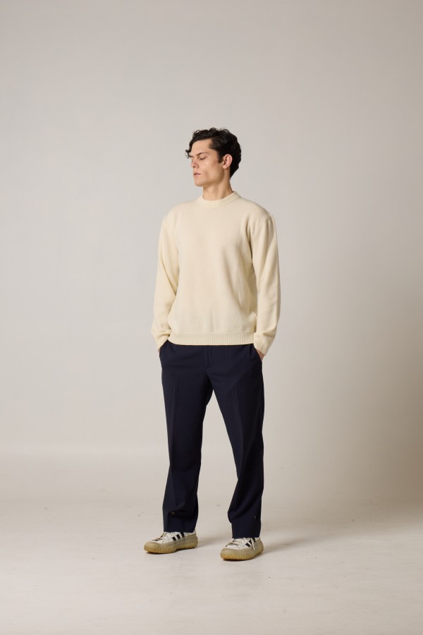 Crew neck, relaxed fit, single jersey, merino cashmere, yarn dyed