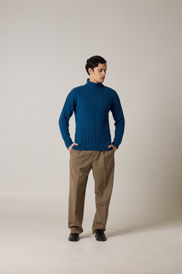 Turtle neck, rib stitch, merino, yarn dyed