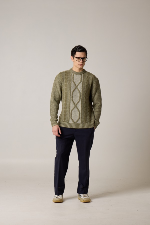 Crew neck, knit stitch, alpaca, yarn dyed