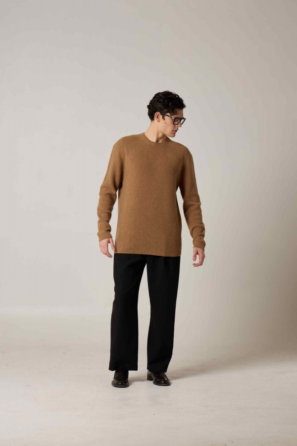 Crew neck, fisherman stitch, camel, yarn dyed